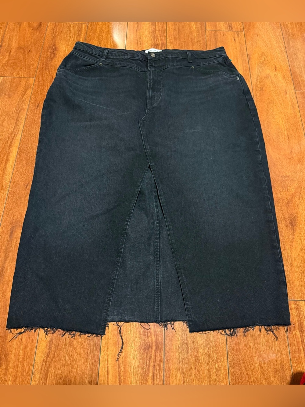 Reformation Black Frayed-Hem Midi Denim Skirt with Front Slit